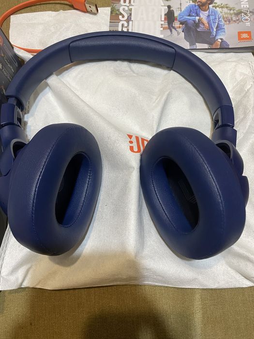 JBL tune 720 bt.