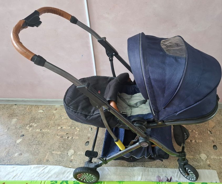 Коляска прогулочная легкая