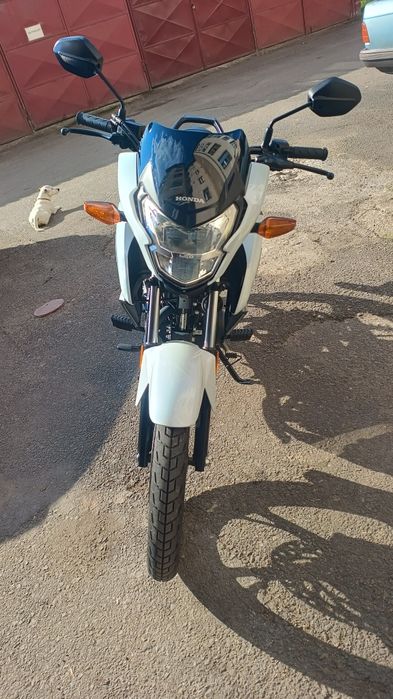 Honda  cbf 125   4300km   honda cb 125 f