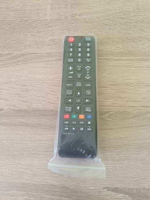 Дистанционно смарт Самсунг ! Ново!
