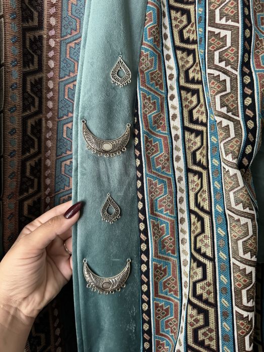 Комзол в нациальном стиле