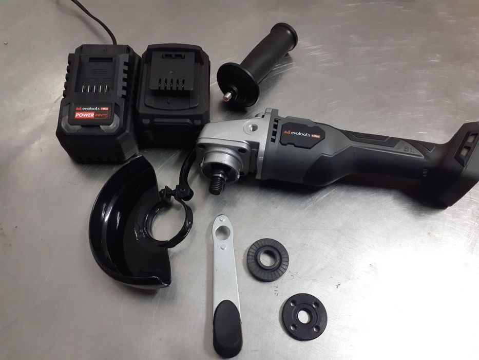 Polizor unghiular Evotools cu acumulator si variator de turatie