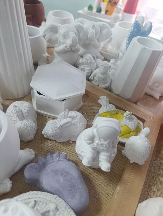 Gipsdan yasalgan buyumlar sotiladi