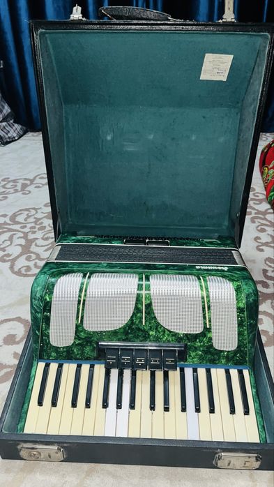 Аккардион Квинта СССР новый с футляром
