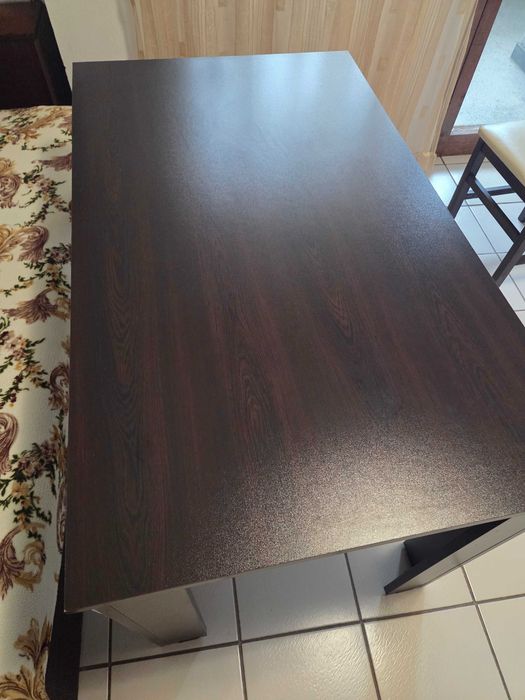 Продавам диван разтегателен и маса