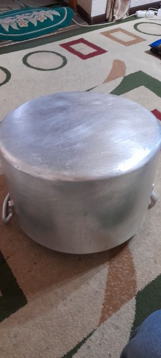 Алюминиевая кастрюля