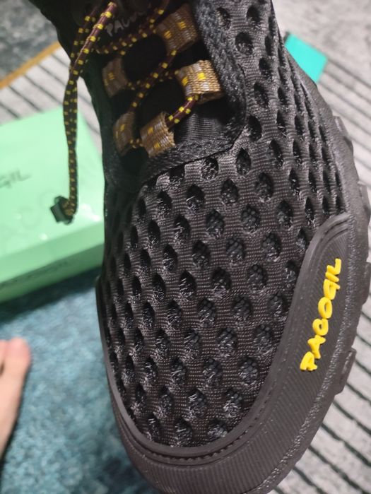 Кроссовки летние 42 р.