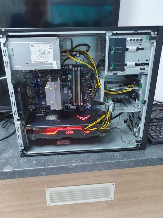 Бюджетен Геймърски компютър Xeon 3.4GHz 4ядра, 16Gb RAM, Radeon RX5700