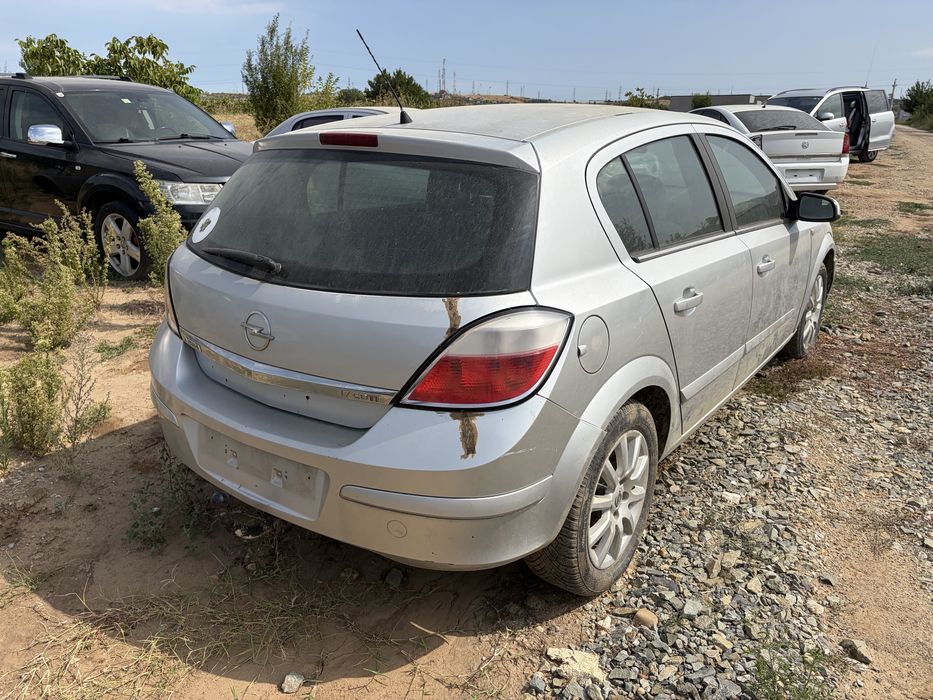 Dezmembrez opel astra h 1.6 benzina , 1.7 / 1.9 cdti