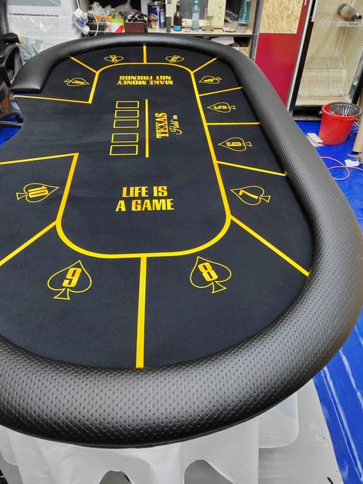 Masa de poker profesionala