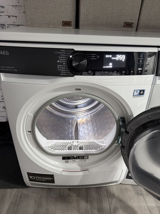 Сушилня AEG 8000 series Термопомпа