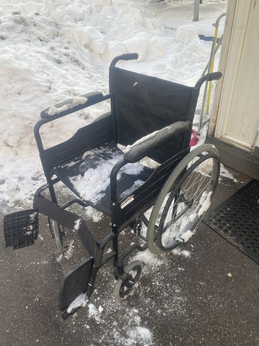 Инвалидная коляска. Инвалидная каталка