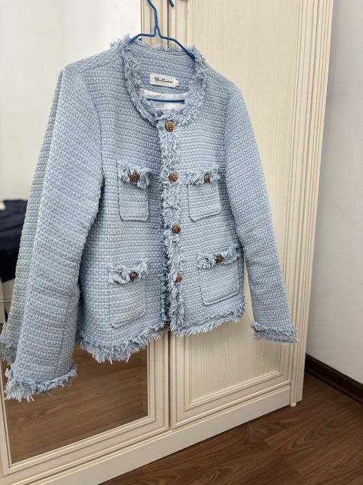 Костюм сатылады.