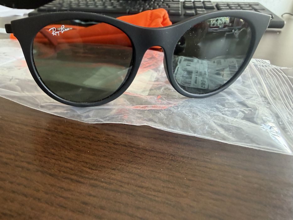 Чисто нови Ray Ban Junior 9082S