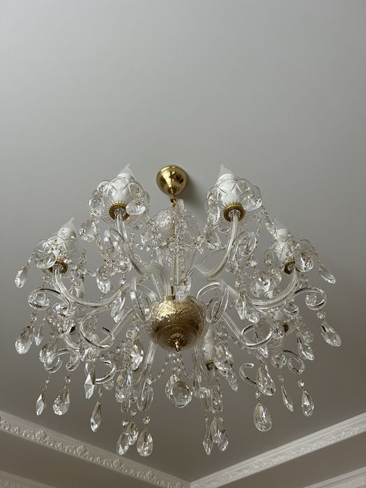 Люстра Чехия продам срочно