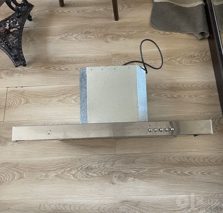 Вытяжка кухонная Artel