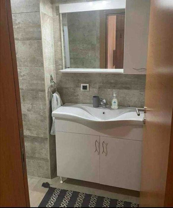 Дава се под наем Двустаен апартамент в Бургас, Славейков - 57 кв.м за 204 € - Снимка #2