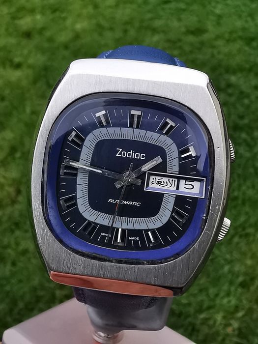 Ceas Zodiac Automatic Alarma -37x43 mm Bacau • OLX.ro