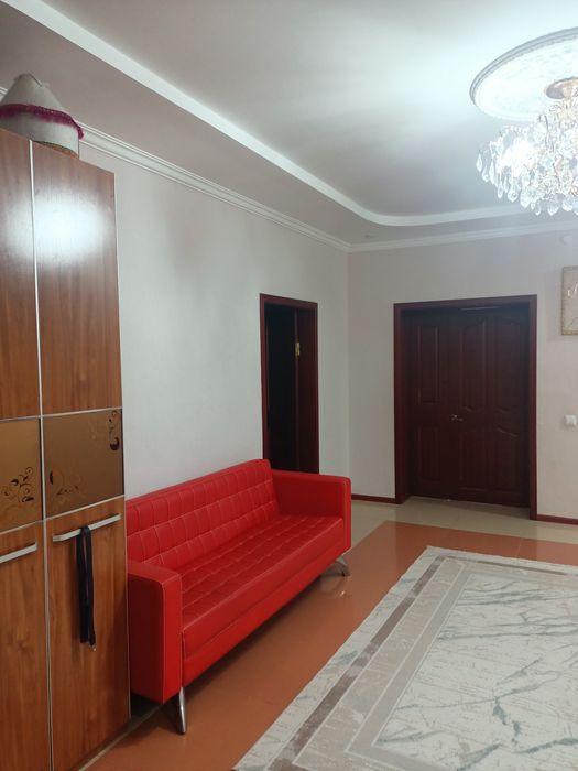 Продам коттедж в центре ( 12 микр)