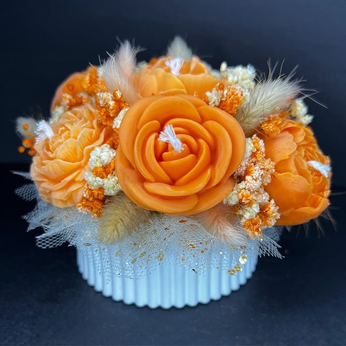 Aranjamente florale handmade cu lumanari din ceara de soia