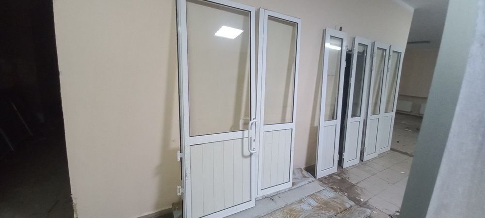 Продам двери в хорошем состоянии