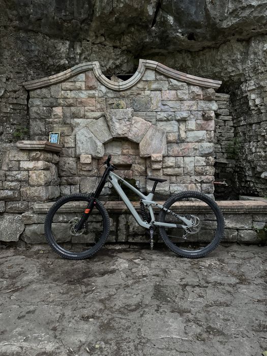 Cube 215 29 L DH ГАРАНЦИЯ