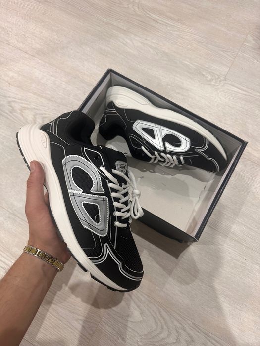 Papuci Dior B30 Negru/Alb