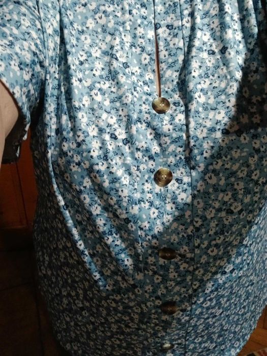 Vând 3 bluze mărime mare