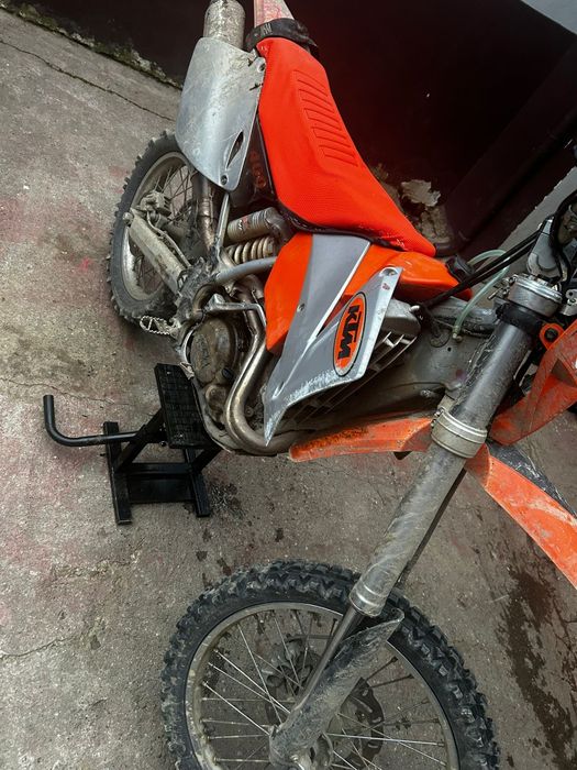 Dezmembrez ktm 400 exc unele. piese compatibile și pe 450-525-250