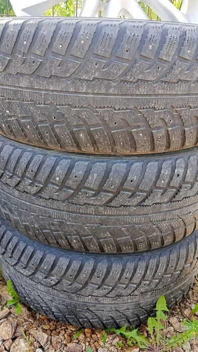Продам шины 285/60R20