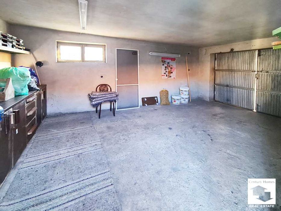 116256 ЕКСКЛУЗИВНО! Реновирана къща с гараж в центъра на с. Балван