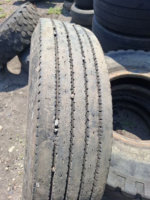 Vand 1 anvelopa 11.00 R 20 kumho bun ca nou