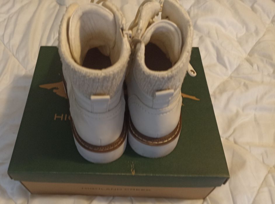 Pantofi dama Highlands, aproape noi