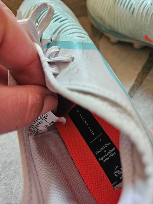 Футболни бутонки Nike