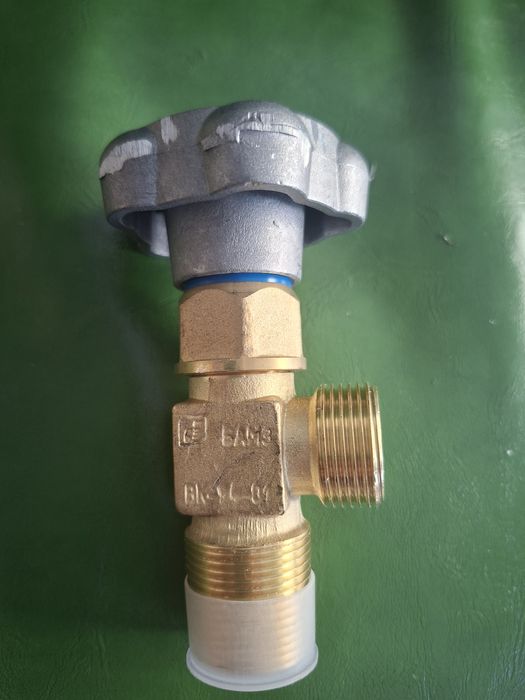 Кислородный вентиль (Россия)