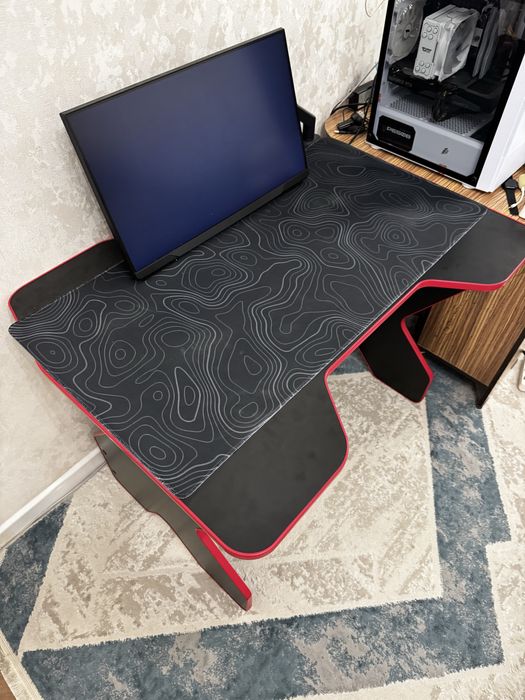 Игровой стол.