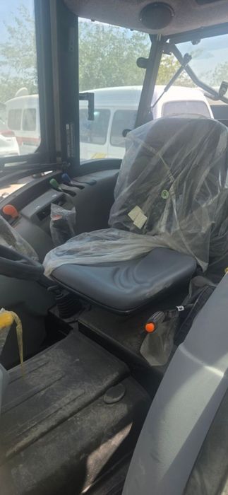 Dt 4 65B Nev Holland