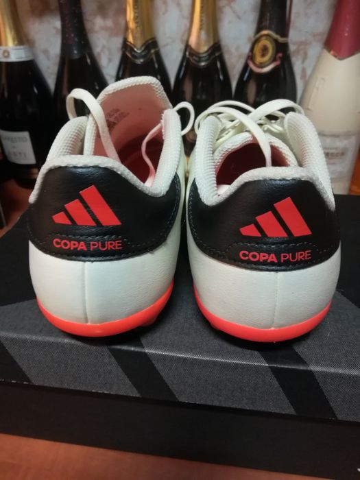 Gheate NOI Adidas Crampoane fotbal nr 38