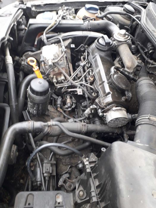 Vînd  vw Bora, 1,9 tdi, radiată,  sau piese
