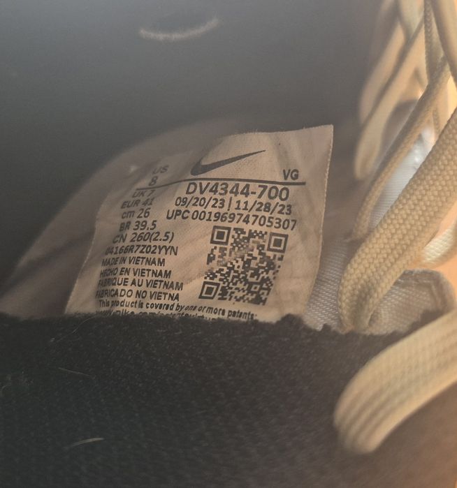 Nike - Футболни обувки Tiempo Legend 10 MG DV4344-700, мъжки, жълти