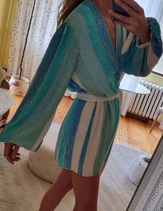 Къса парти рокля S/XS пайети колан RETROFETE синя бяла официална ръкав