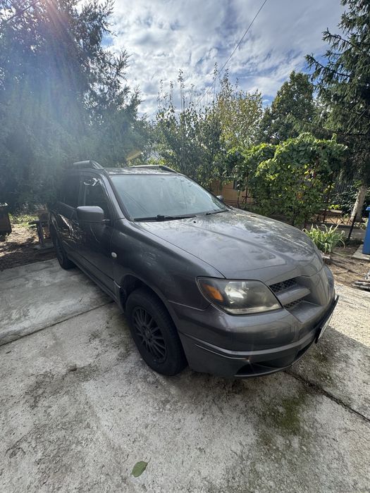 Mitsubishi Outlander 2.0 /AN 2003.