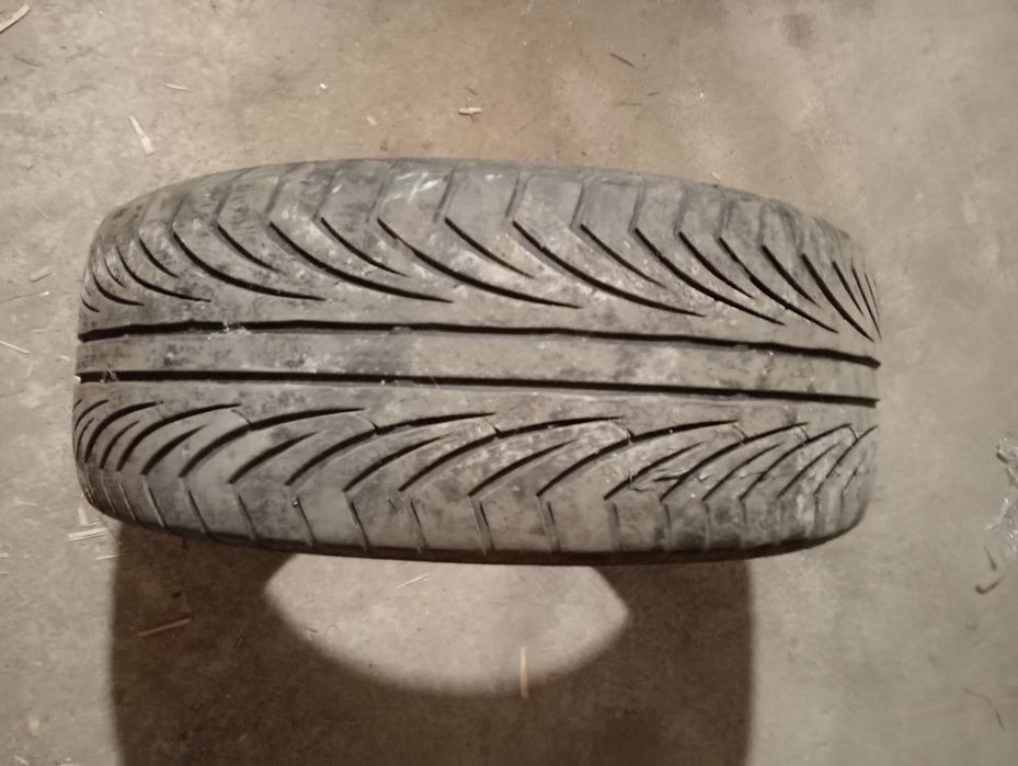 De vanzare caucucuri marime 215/55/16 pret
