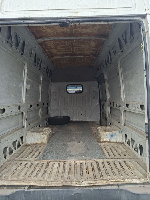 Продам Ивеко дели 2015г/в. Об 2.8