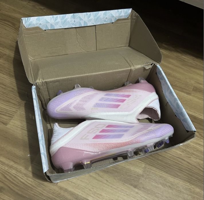 Продам бутсы F50