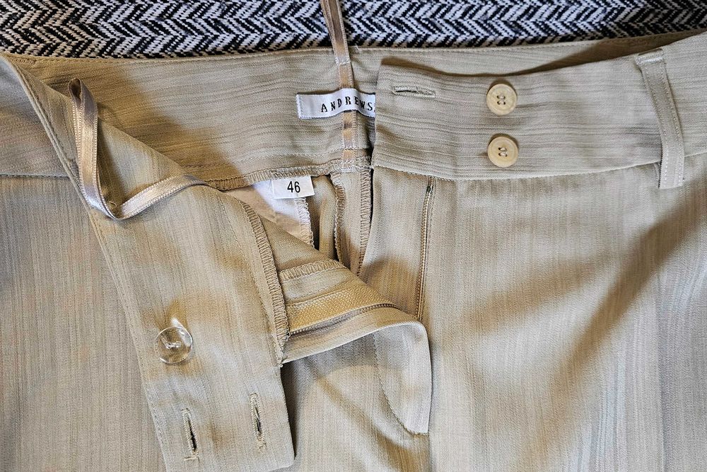 Елегантен дамски костюм Andrews