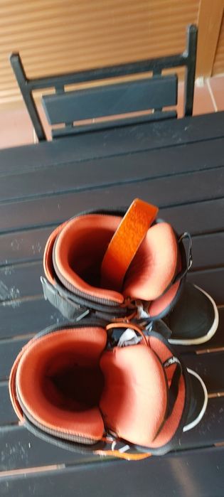 Booti pentru snowboard marimea 41