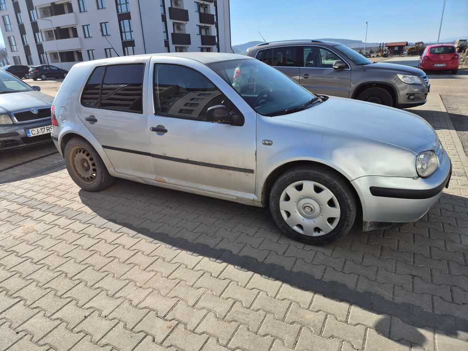 Golf 4 1.6 benzina 2001