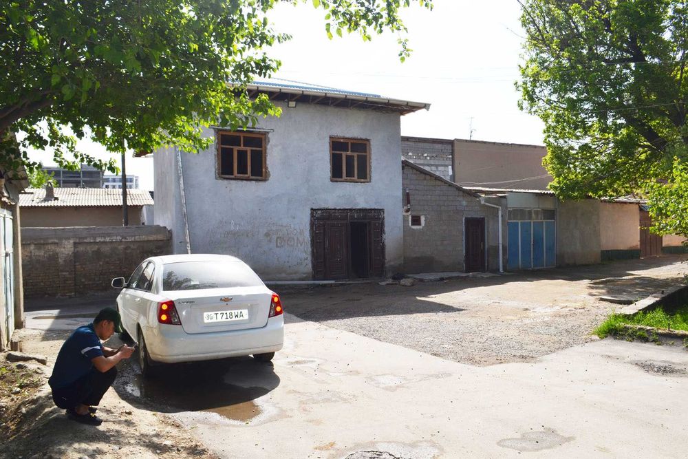 Сотувга таклиф этилади: Янги икки қаватли уй — Вокзал ҳудудида