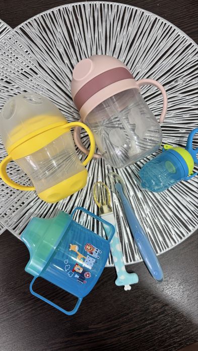 Продам детскую посуду